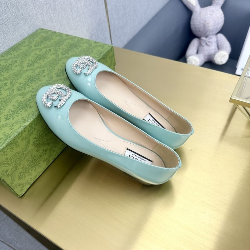 Gucci Flat Shoes